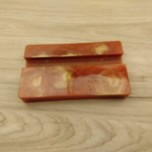 Support téléphone résine rouge cuivré