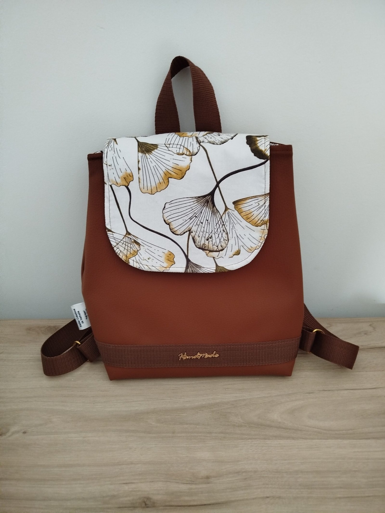 Sac à dos Simili cuir caramel - fleurs beige